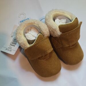 🆕️ Carter's Tan and Cream Baby Walker Booties with Plush Lining NWT